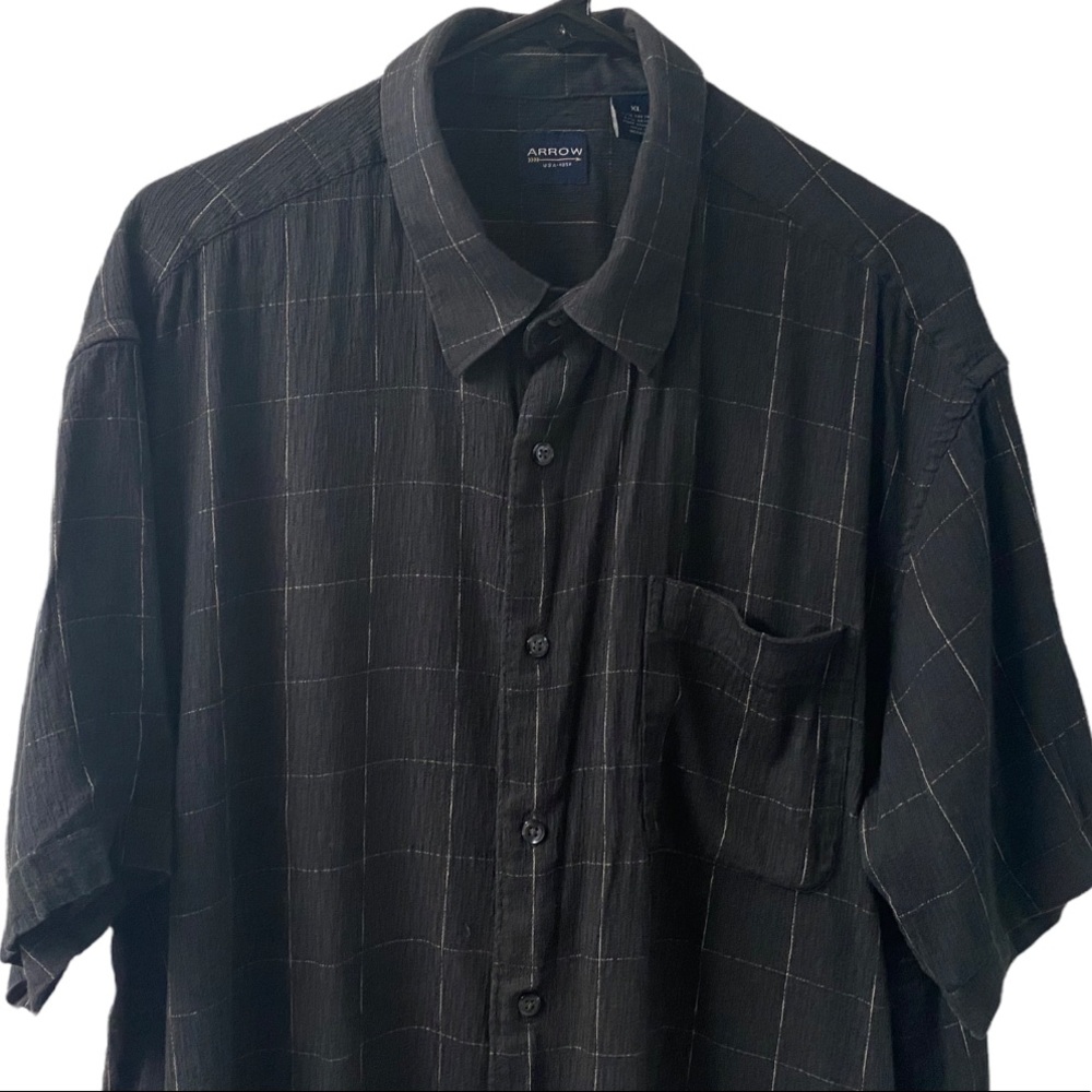 Men’s Arrow Button down